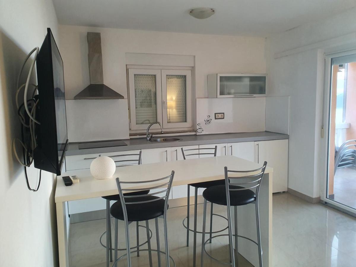 Lavender Apartments Drage Luaran gambar
