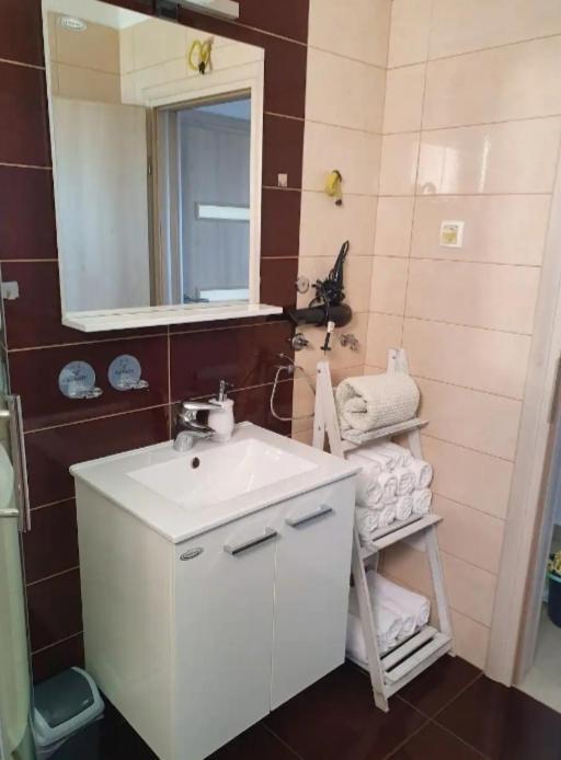 Lavender Apartments Drage Luaran gambar