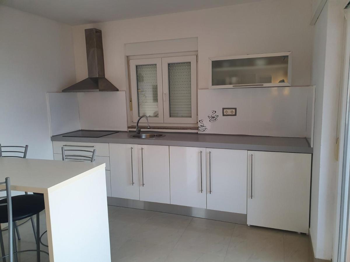 Lavender Apartments Drage Luaran gambar