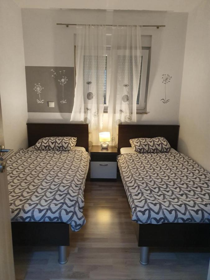 Lavender Apartments Drage Luaran gambar