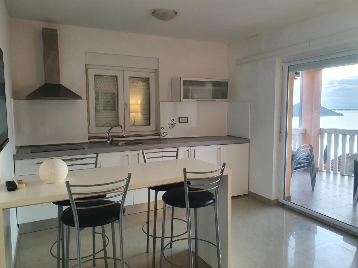 Lavender Apartments Drage Luaran gambar
