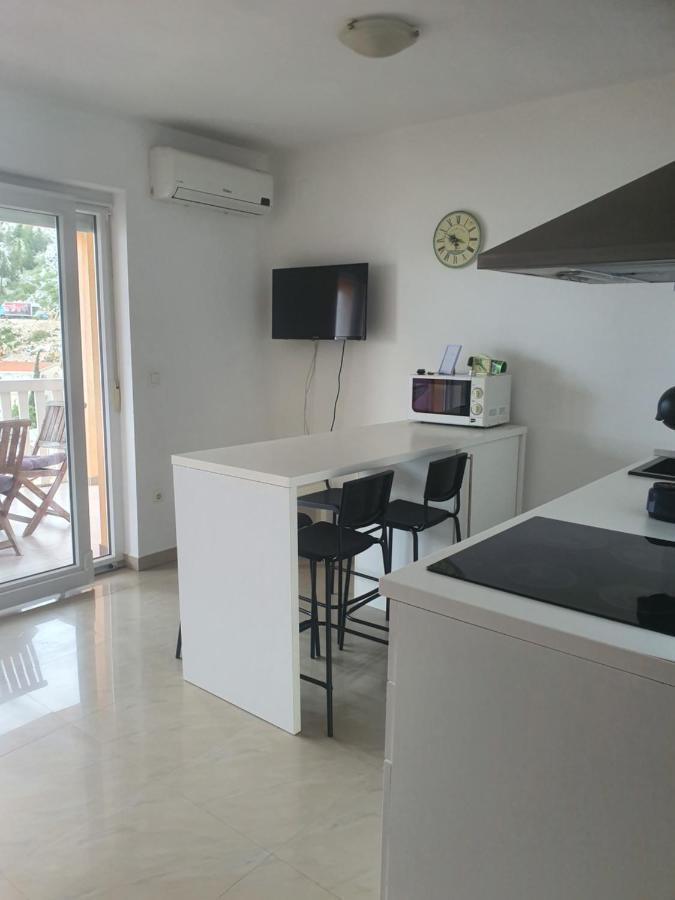 Lavender Apartments Drage Luaran gambar